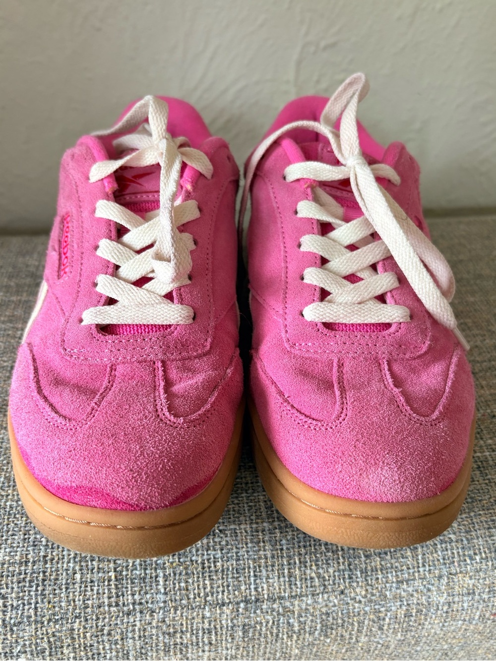 Pink Reeboks!  Size 8.5. - Picture 10 of 14